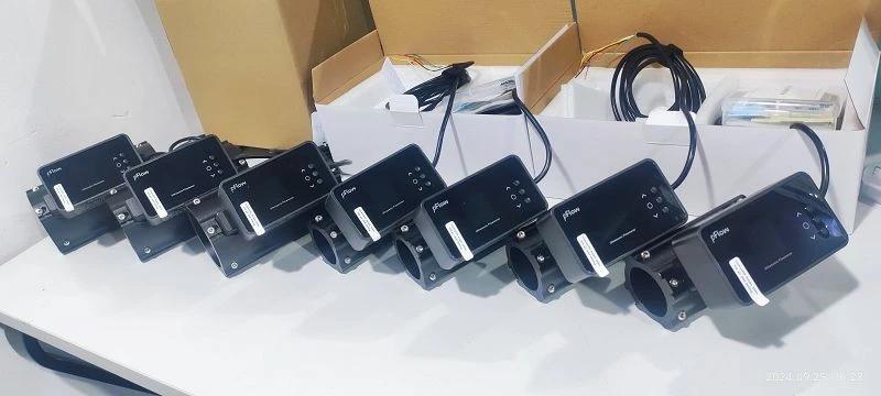 (2)(001)